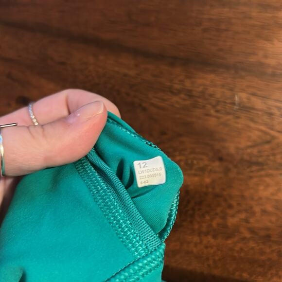 Lululemon Align Tank Athletic Top Workout Activewear Maldives Green Size 12 - Picture 5 of 6